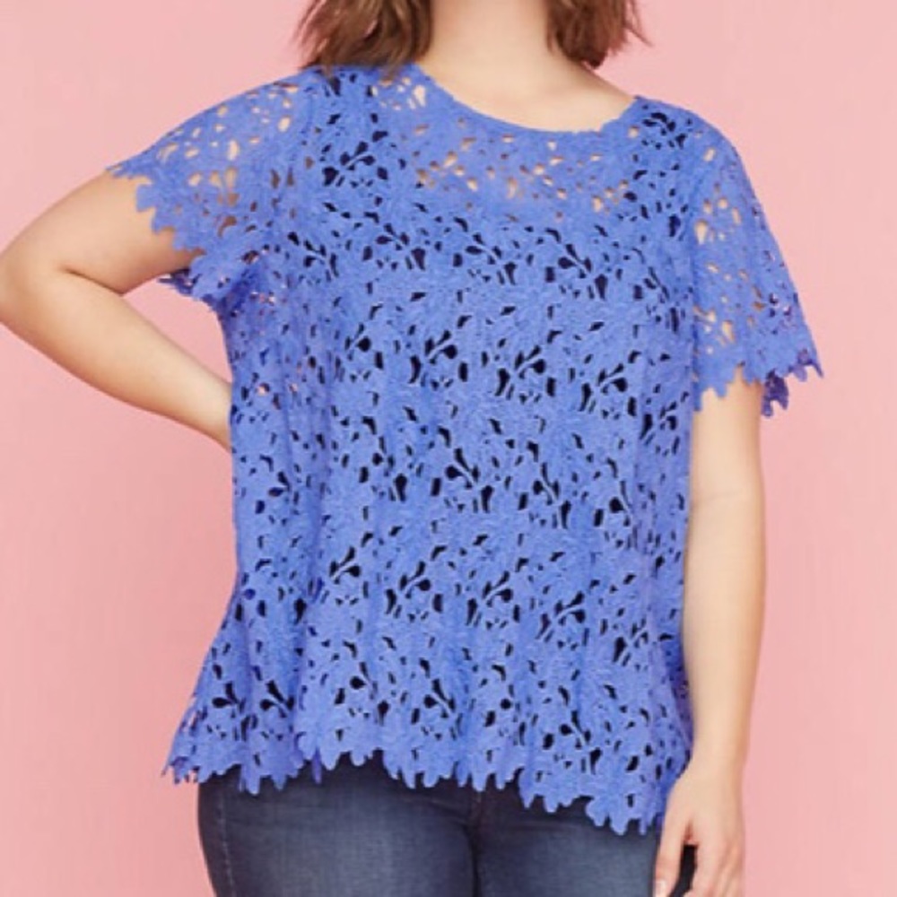 ❌SOLD❌ Floral Lace Top